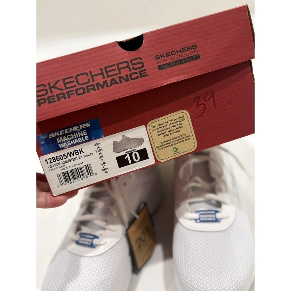 Skechers women go